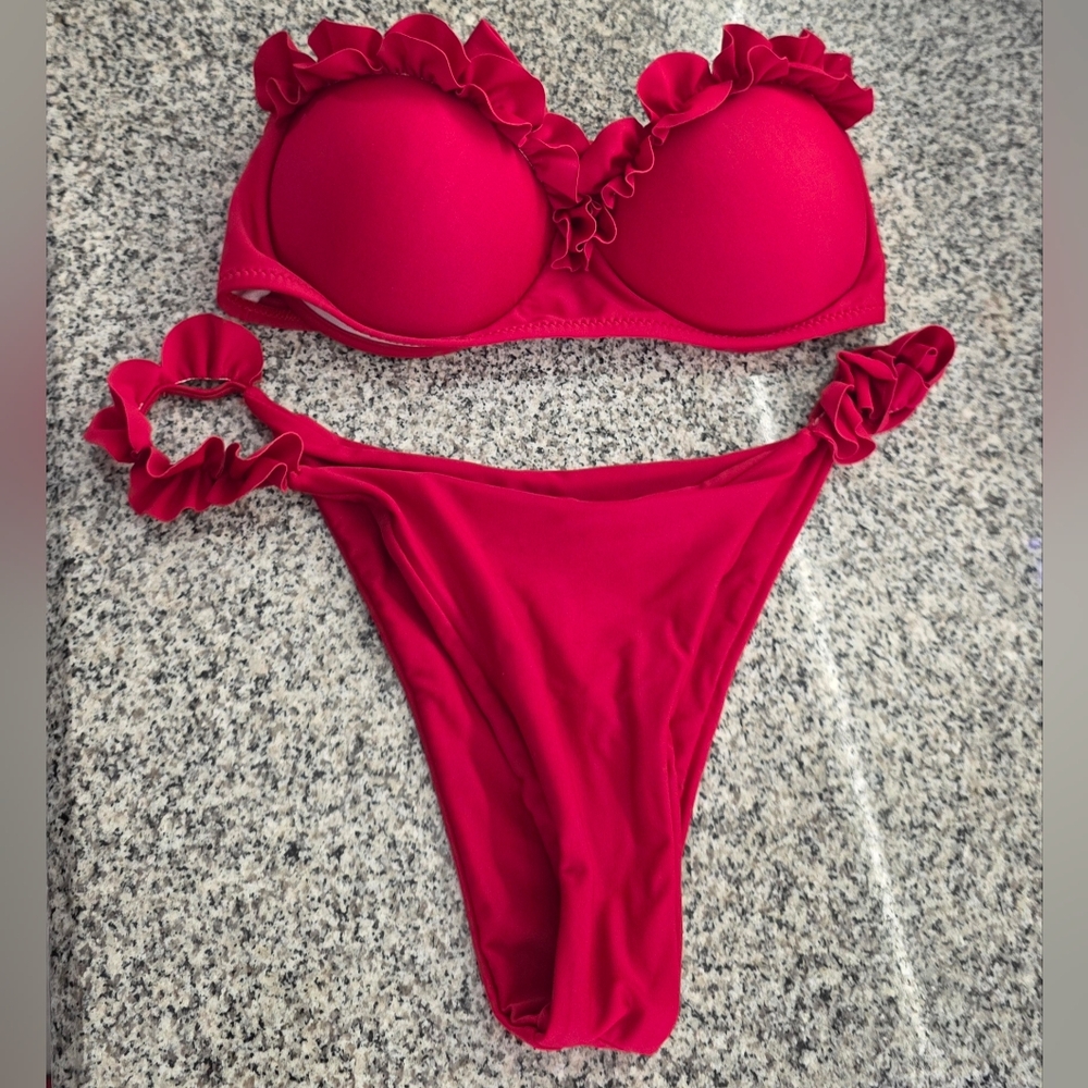NWOT Red Bandeau Ruffle Bikini Rop & Bottom Set Size Medium